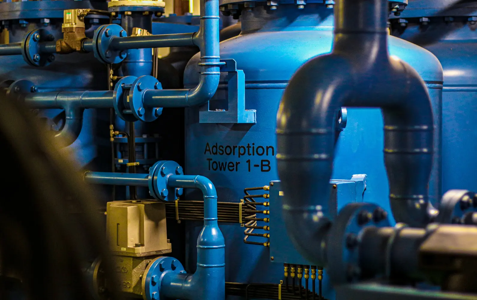 Tour d'adsorption industrielle sur charbon actif